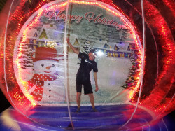 20201129 193939 1633043394 Snow Globe Inflatable